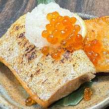 Grilled fatty salmon belly