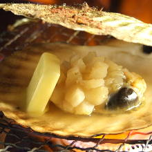 Grilled scallop with butter