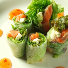 Smoked salmon fresh spring rolls