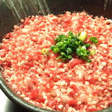 Flaked fatty beef rice bowl