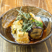 Deep-fried tofu in broth