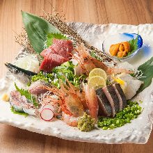 Assorted sashimi