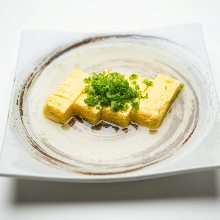 Japanese-style rolled omelet