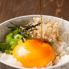 Tamagokake gohan (rice with raw egg)