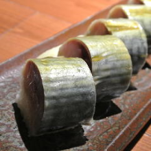 Rod-shaped sushi