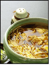 Soba noodles with meat and scallions