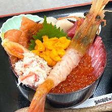 Deluxe Seafood Bowl