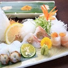 Assorted sashimi