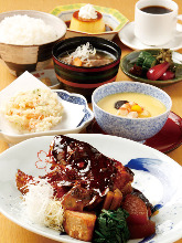 Kabutoni (simmered fish head) Kabutoni (simmered fish head)