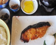 Grilled fish set meal