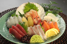 Assorted sashimi