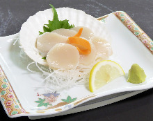 Scallop sashimi