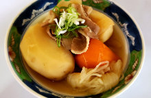 Nikujaga (simmered meat and potatoes)