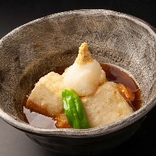 Deep-fried tofu in broth