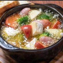 Camembert cheese ajillo