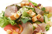 Prosciutto caesar salad