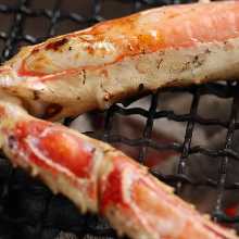 Grilled red king crab leg
