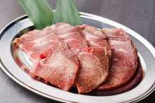 Thick-cut Premium beef Cured tongue