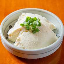 Yosedofu (fresh tofu)