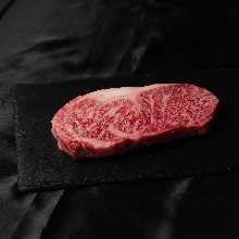 Thickly-sliced sirloin