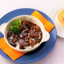 A set menu of beef stew