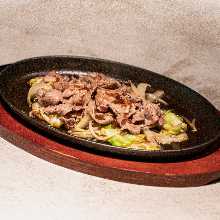 Mongolian mutton barbecue ("Jingisukan"), teppanyaki-style