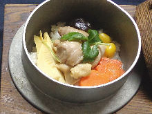 Chicken kamameshi (pot rice)