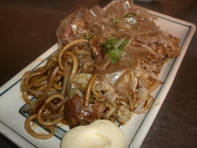 Yakisoba noodles with sauce