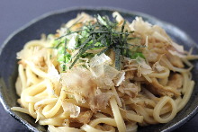 Sauteed wheat noodles