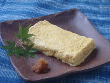 Japanese-style rolled omelet