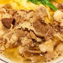 Wheat noodles with meat