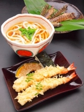 Wheat noodles with tempura