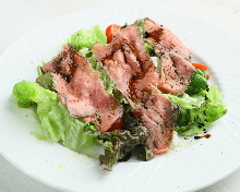 Roast beef salad