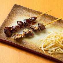 Chicken silver gizzard skin skewer