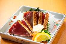 Seared skipjack tuna