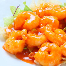 Stir-fried shrimp in chili sauce