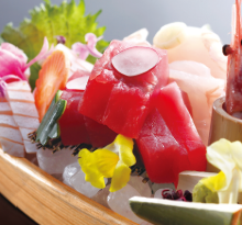 Assorted sashimi