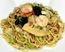 Shanghai-style seafood yakisoba with salt