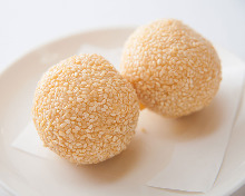 Sesame dumpling