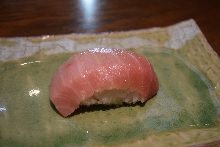 Chutoro (medium fatty tuna)