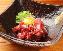 Horse meat tartare