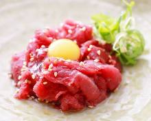 Horse meat tartare