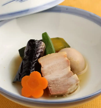 Simmered assortment of pork belly and vegetables
