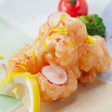 Fried shrimp dressed with mayonnaise