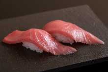 Chutoro (medium fatty tuna)