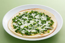 Green onion pizza