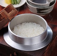 Kamataki Gohan (rice in a metal pot)