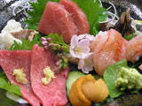 Assorted sashimi