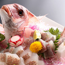 Sugata-zukuri (sliced sashimi served maintaining the look of the whole fish)