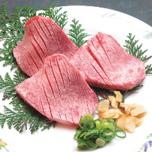 Premium grilled tongue seasoned with salt